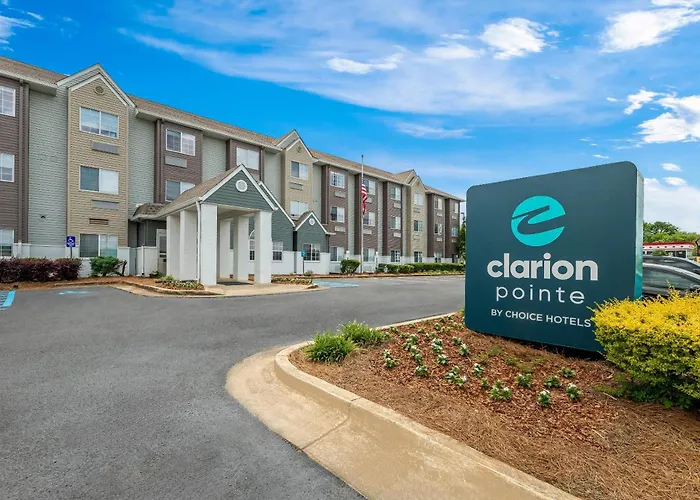 Clarion Pointe Starkville Near University